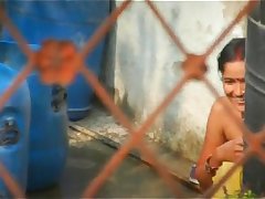 bhojpuri bhabhi outdoor shower video