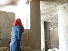 Pareja de la India teniendo sexo en un lugar abandonado