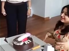 indian aunty sucking dicky cake