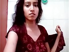 desi selfie girl Masturbating in the bath