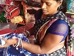 desi sexy black aunty in saree shop