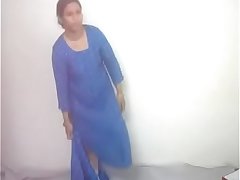 #NaziaPathan Indian arab housewife undressing herself - part 1/2